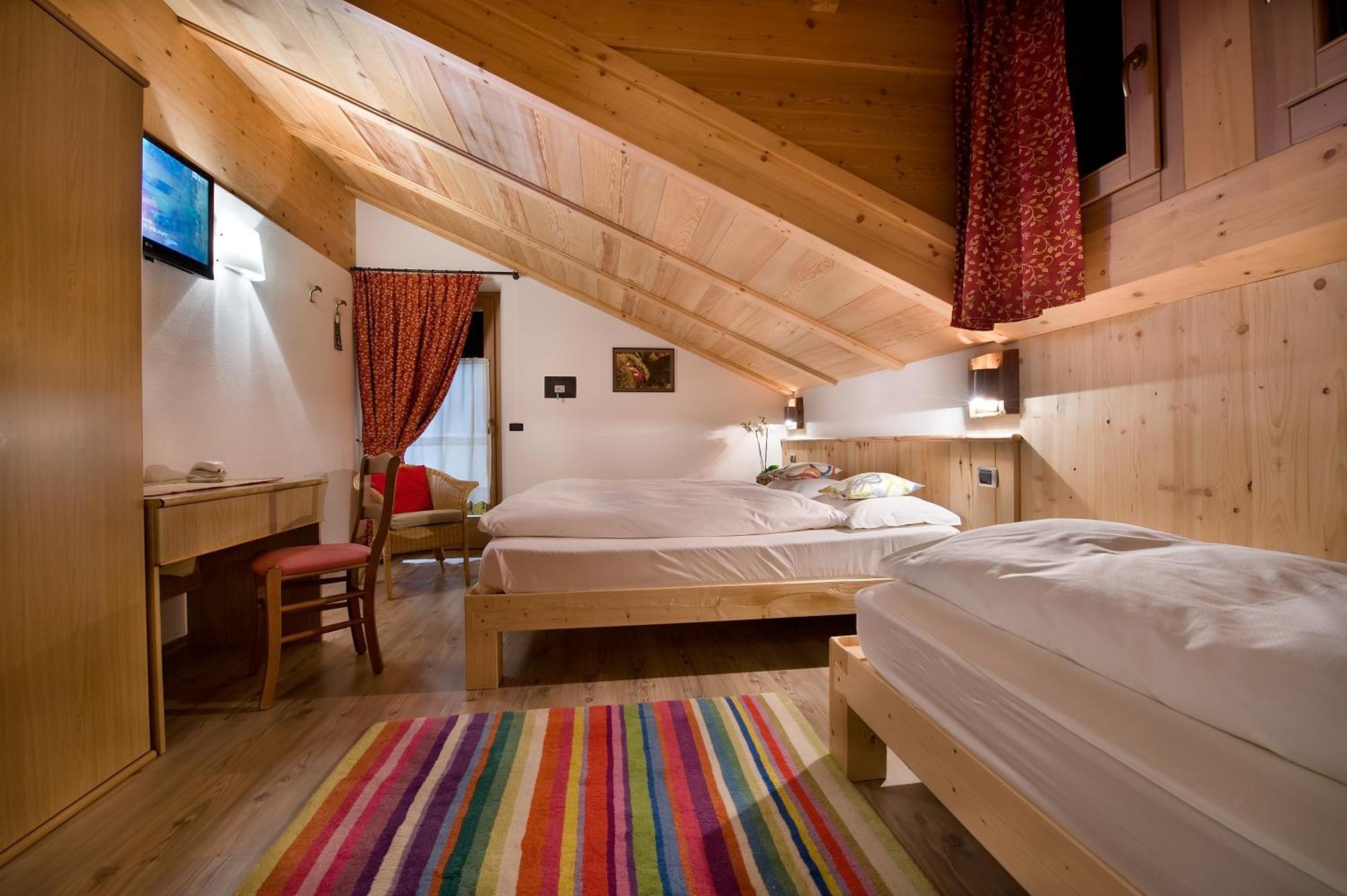 Hotel Alegra 利维尼奥 外观 照片